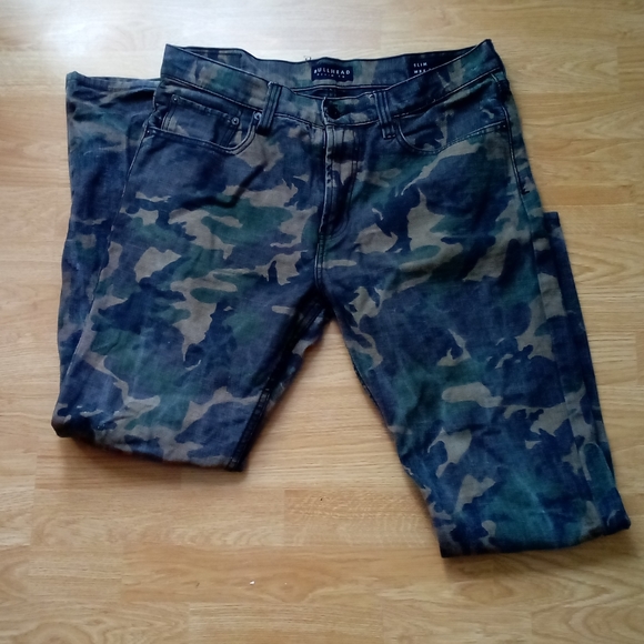 Bullhead Denim Company slim 34 x 32 camo jeans - Picture 3 of 4